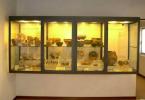 Poviglio - Museo Terramara di Santa Rosa - vasi 04